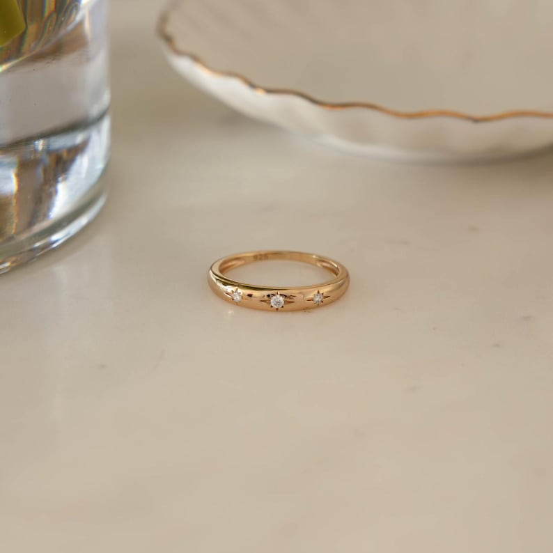 Thin Starburst Diamond Ring, Star Setting Celestial Ring, Gold Ring, Silver Ring, Dainty Ring, Minimalist Jewelry, Christmas Gift for Her
