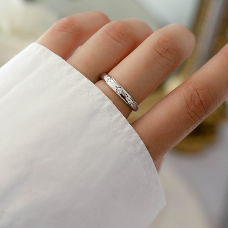 Thin Starburst Diamond Ring, Star Setting Celestial Ring, Gold Ring, Silver Ring, Dainty Ring, Minimalist Jewelry, Christmas Gift for Her